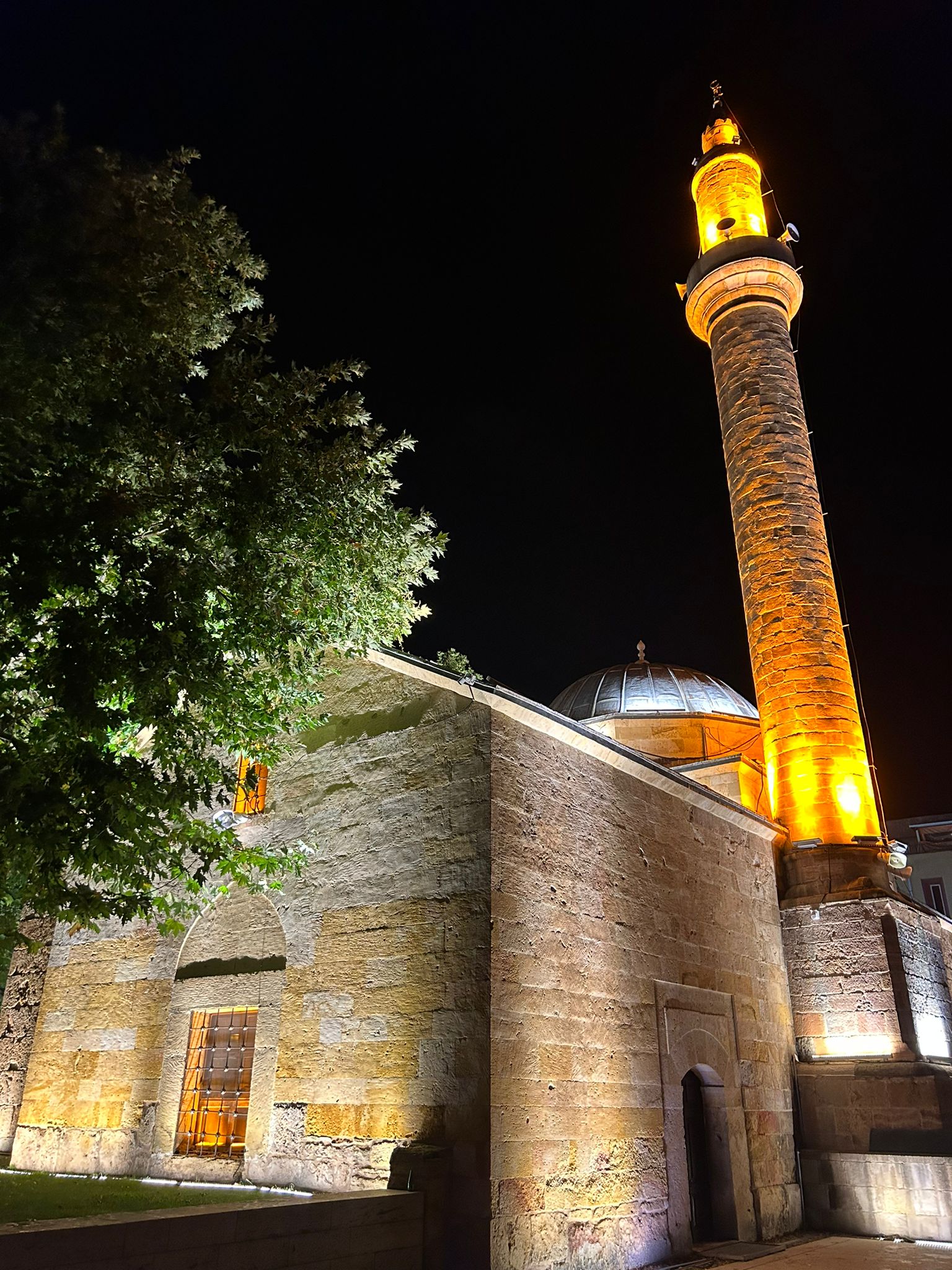 Ahi Evran Camii